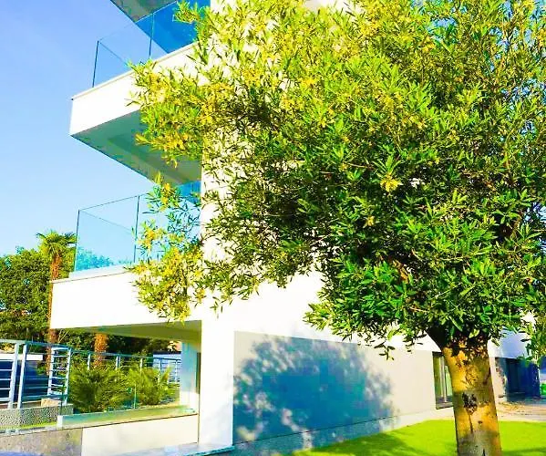 Apartman Mirno *